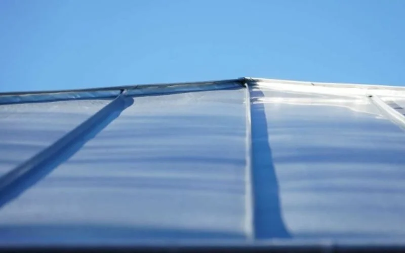 19. Stal aluminiumtak vid nybyggnation sjargardshus
